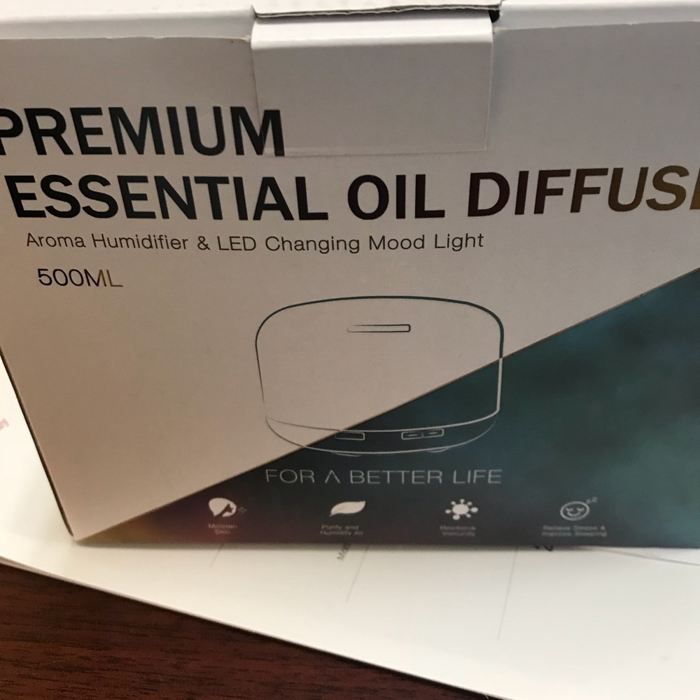 Essential oil diffuser
